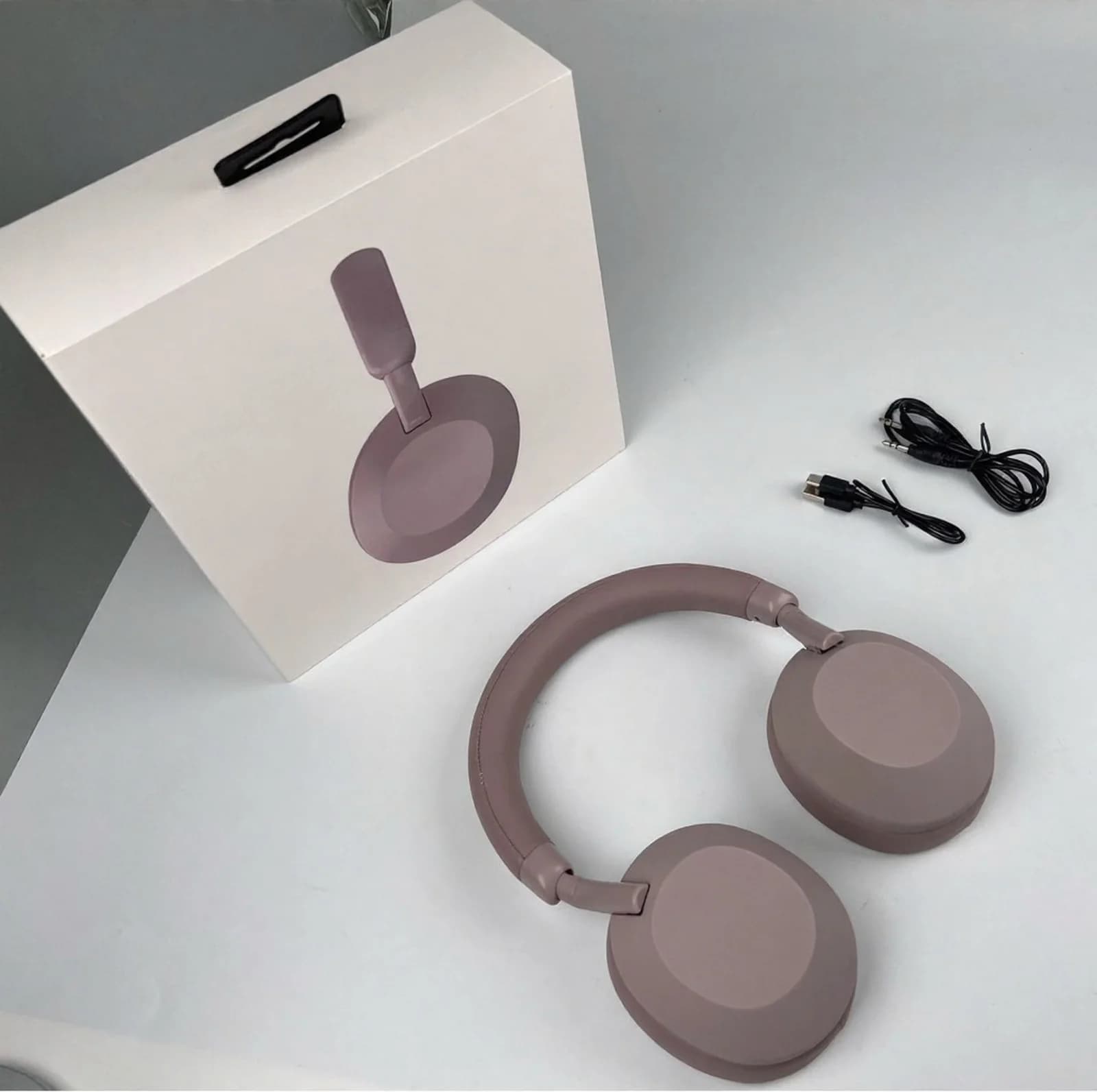 Trådlösa Bluetooth-hörlurar med aktiv brusreducering över örat