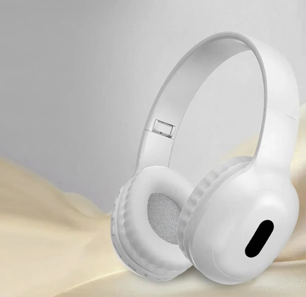 On-ear Bluetooth-hörlurar med TF-kortplats och AUX-ingång