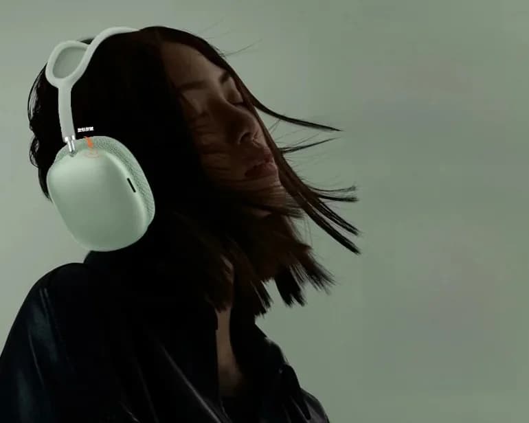 Bluetooth 5.4 on-ear-hörlurar med rattknapp och FM-radio